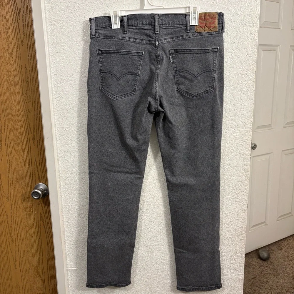 Levi's Men's Gray Straight-Leg Jeans W38 L32 Classic 5-Pocket Denim‎